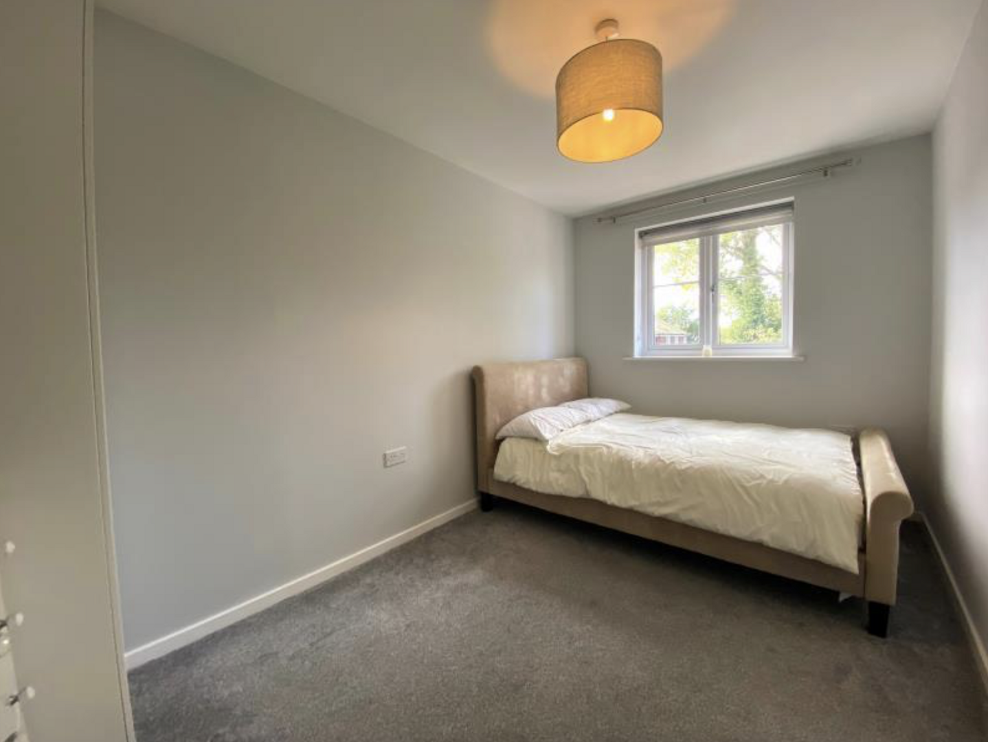 Moorhen Close, Blackwater, Camberley